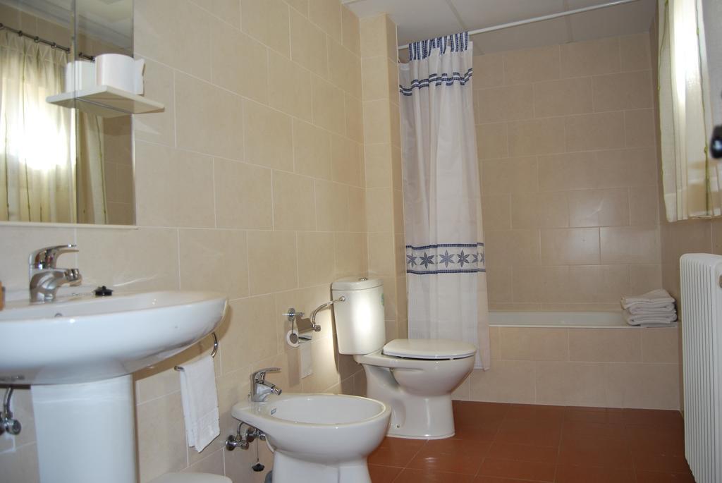 Hostal De Montana La Casa Grande Nogueruelas Quarto foto